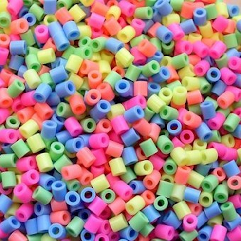 200 Bügelperlen Steckperlen Perlen FARBAUSWAHL Basteln Kreativität Spielzeug 