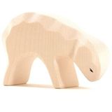 102.335.400 - Schaf fressend Holz