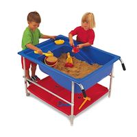Wasser- und Sandspieltisch
