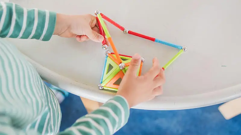 kinderspielzeug.jpg