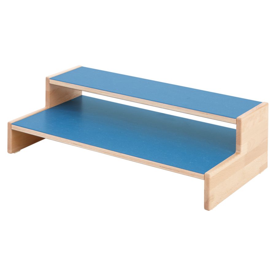 Treppe mit Teppichbelag, B 78,8 x H 22 x T 39,4 cm