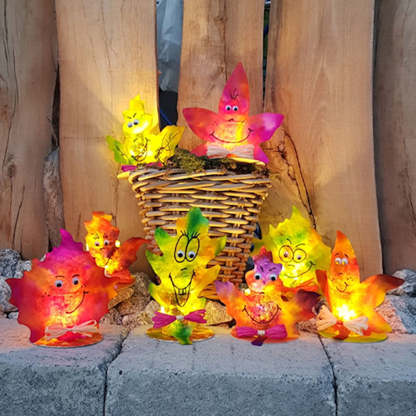Leuchtende Herbstblätter