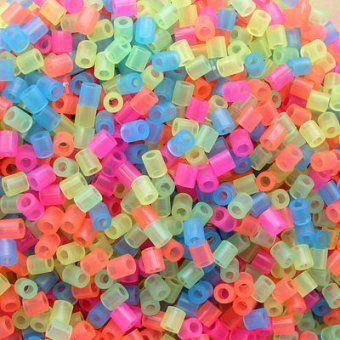 Bügelperlen neon, ca. 3000 Stk. im Beutel