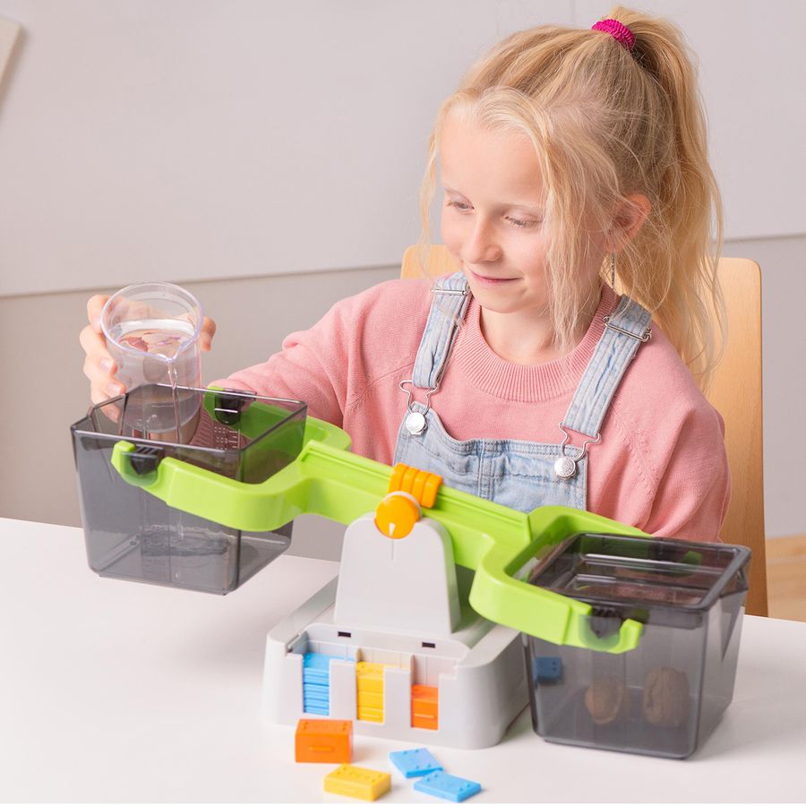 Balancewaage mit Gewichten