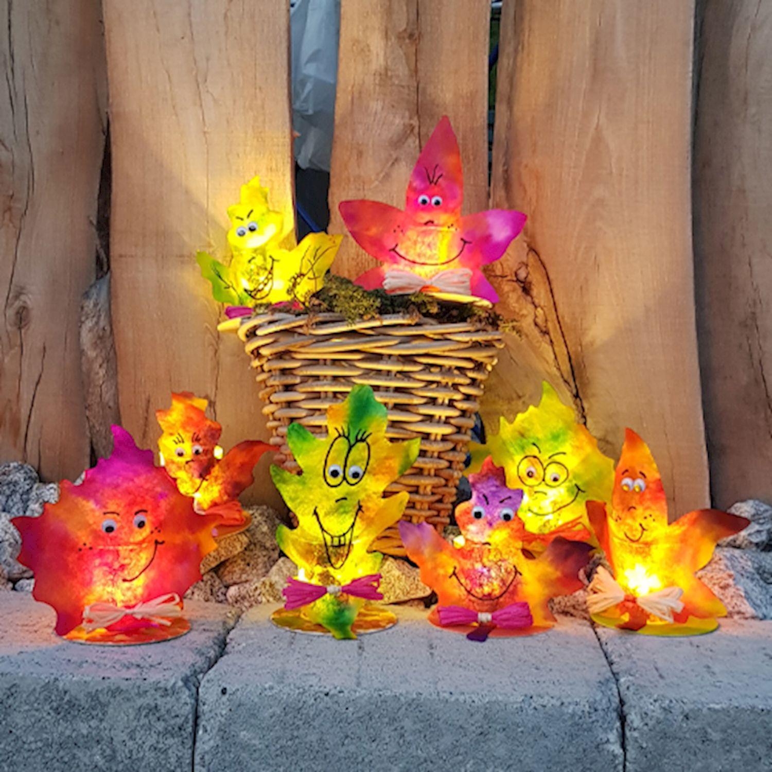 Leuchtende Herbstblätter