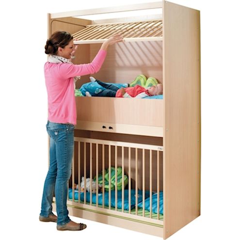 Krippen-Etagenbett mit Gitter
