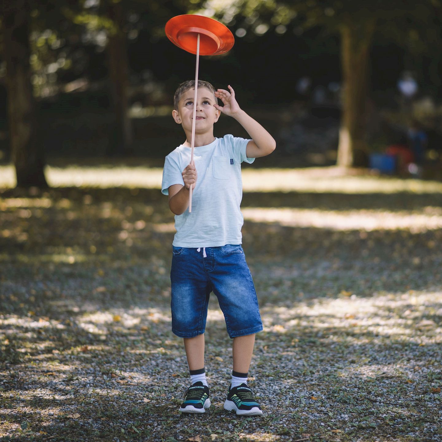 Stab zu Jonglierteller