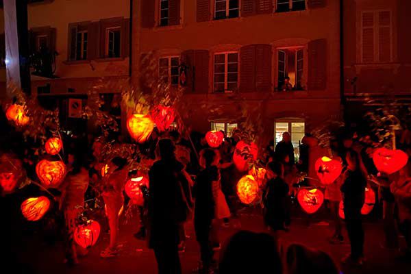 Schweizer Herbsttraditionen – Räbeliechtli-Zauber