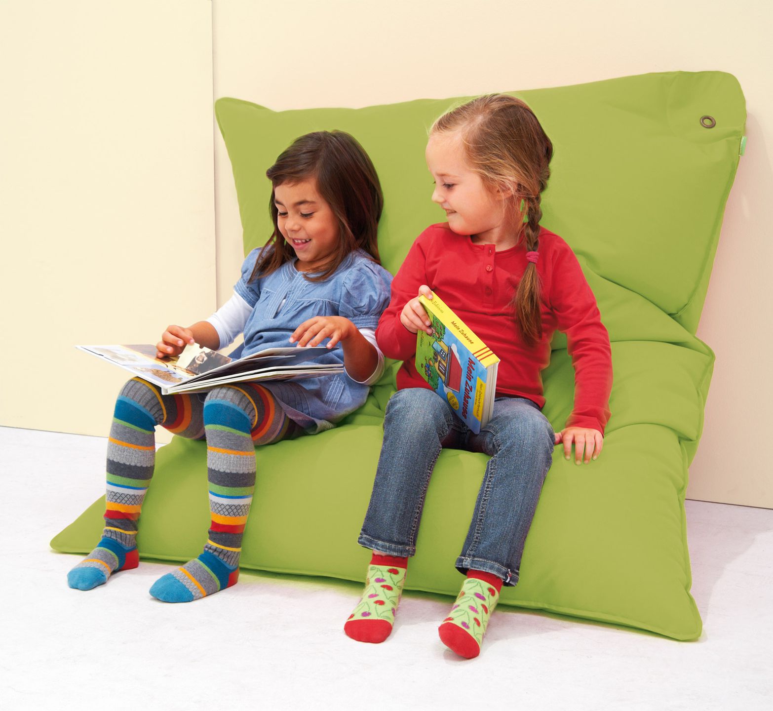 Sitzsack Liegekissen hellgrün, L 140 x B 115 cm