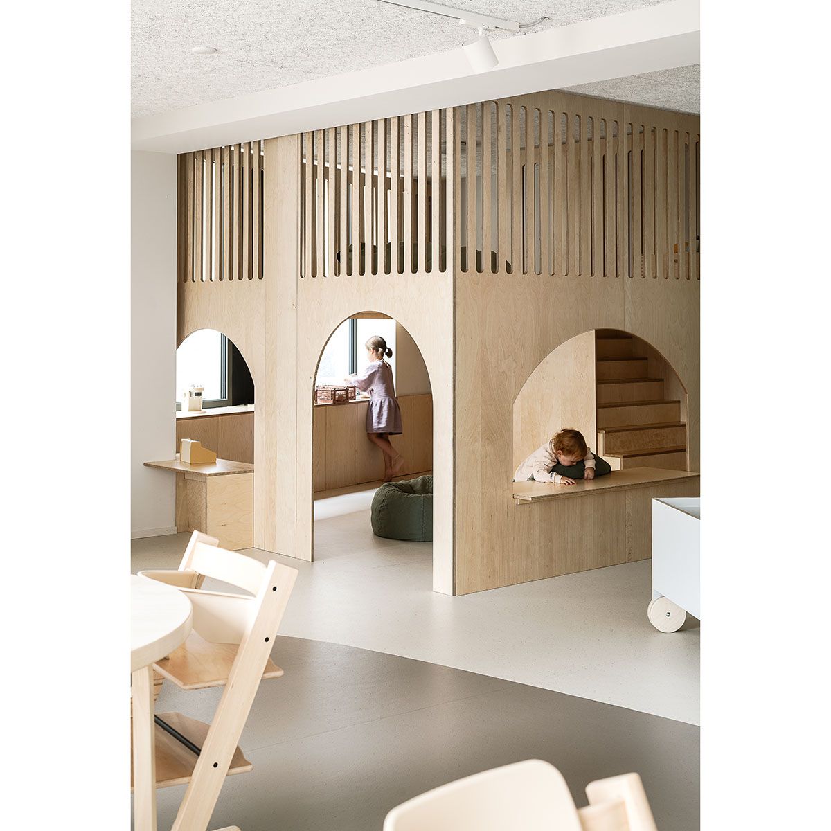 Holz-Spielhaus "swiss made"