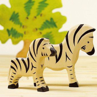 Zebra stehend