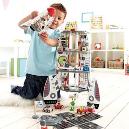 Raumschiff mit Zubehör