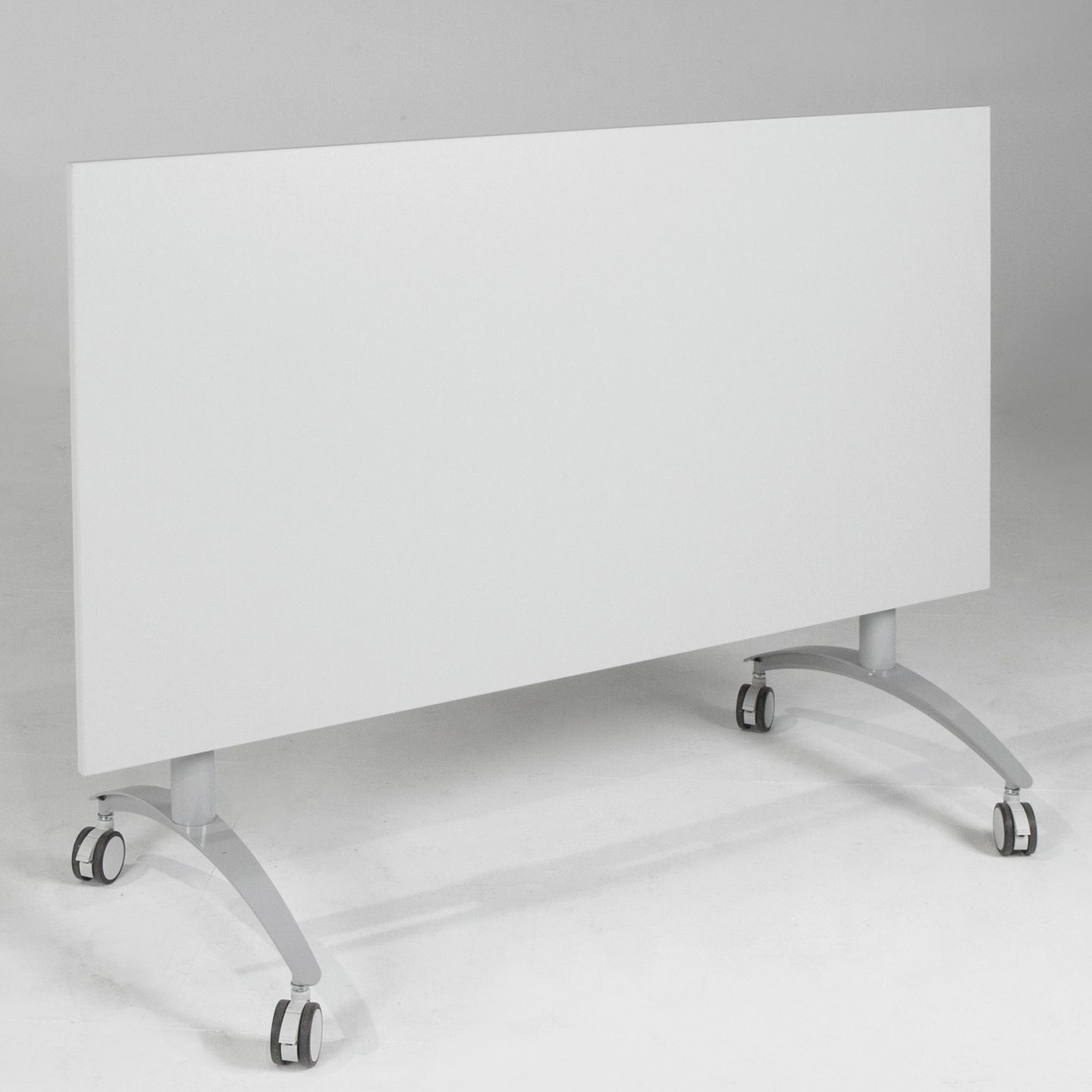 Seitenklapptisch fahrbar, B 140 x H 72 x T 70 cm