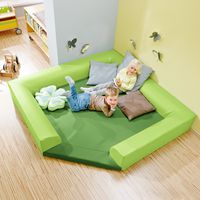 Kuschelnest in K053 apfelgrün, B 140 x H 25 x T 140 cm, Höhe am Einstieg 8 cm