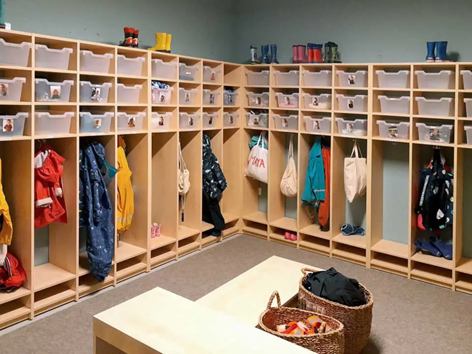 Referenz einer KITA-Garderobe