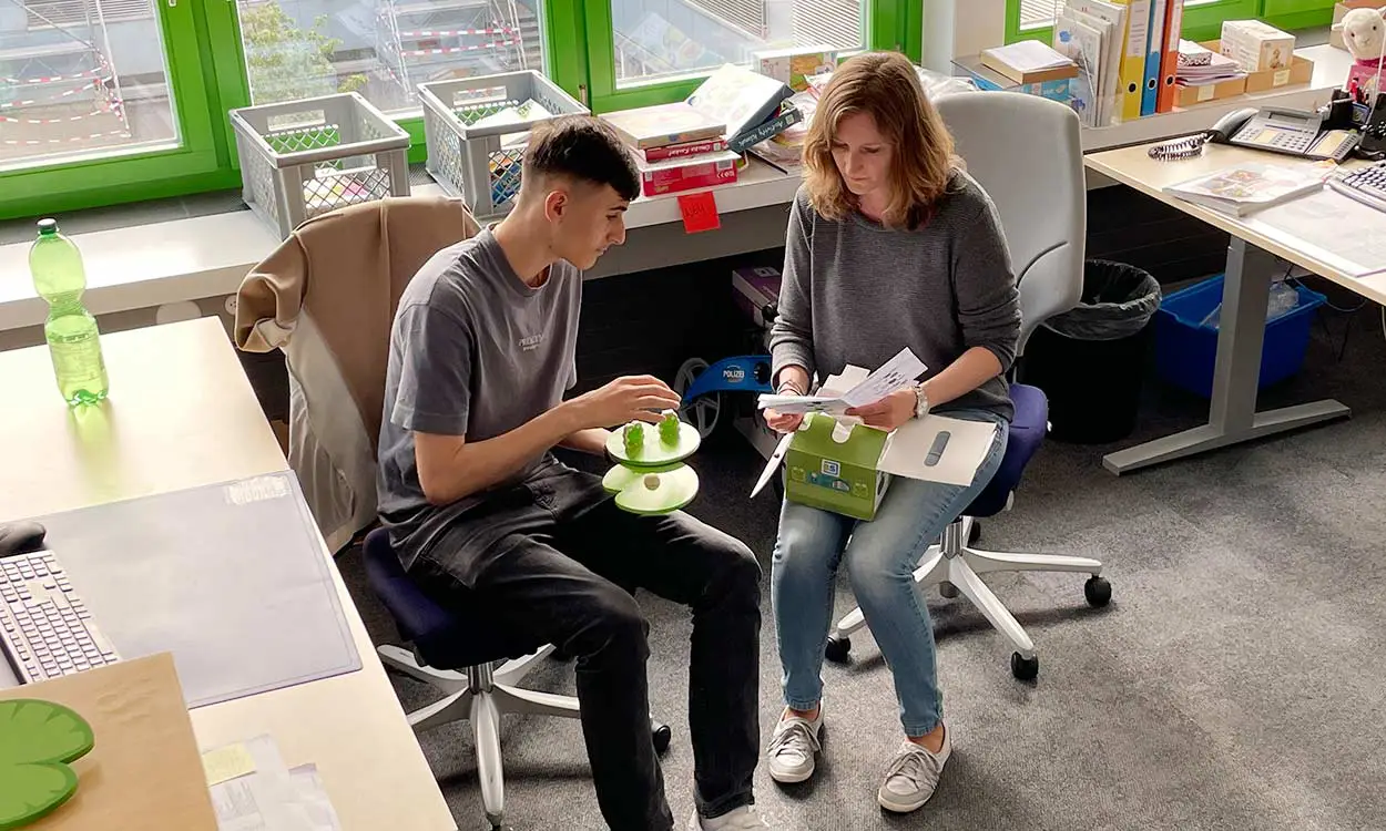 Musterung Spiel-, Lern- und Bastelmaterial