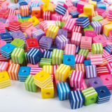 200.064.210 - Würfel-Perlen aus Resin, 300 Stk.