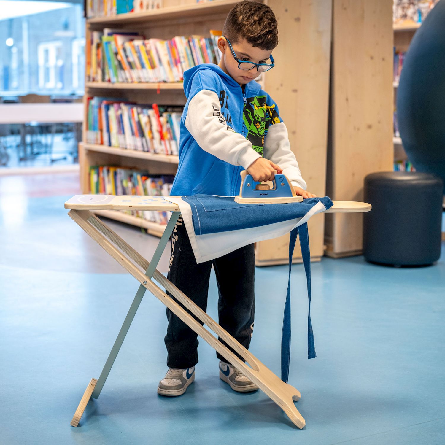 Bügelbrett aus Holz