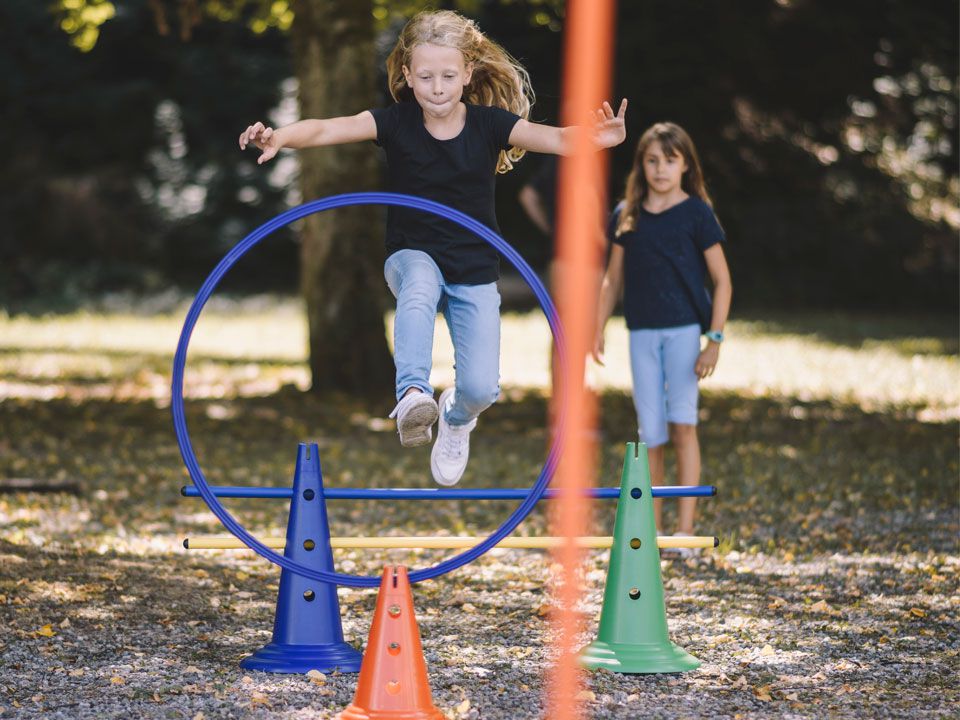 Spielgeräte und Sportgeräte