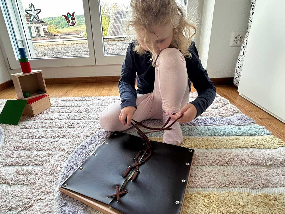 Montessori Übungen des praktischen Lebens