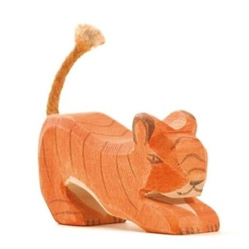 Tiger klein, lauernd