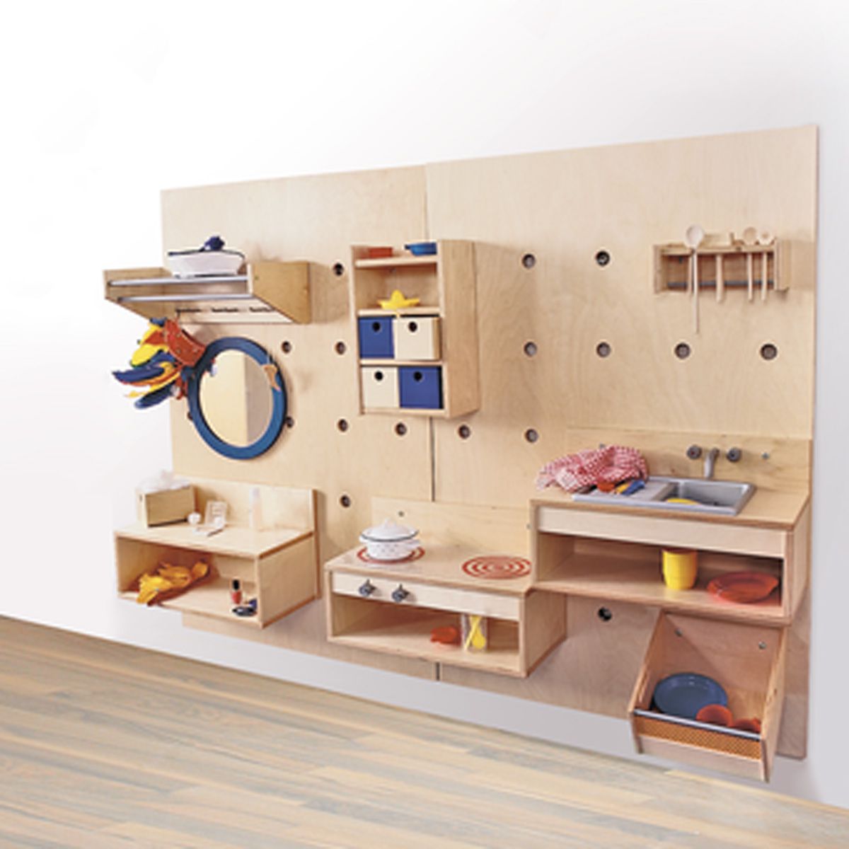 Einhängekasten mit Lochblech