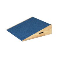 Niedrige Quadrat-Podest-Rampe mit Teppichbelag, B 78,8x H 11 x T 78,8 cm